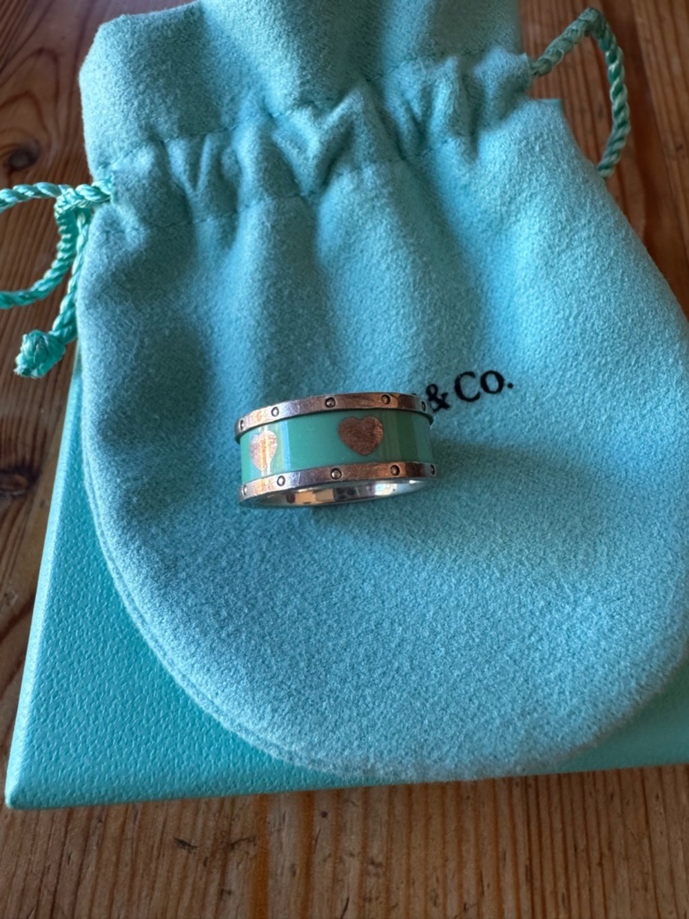 Tiffany & Co. Turquoise Enamel Heart Band Ring with box, pouch bag, size 6